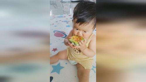 孩子看到姥姥吃瓜视频,孩子视角下的姥姥吃瓜视频