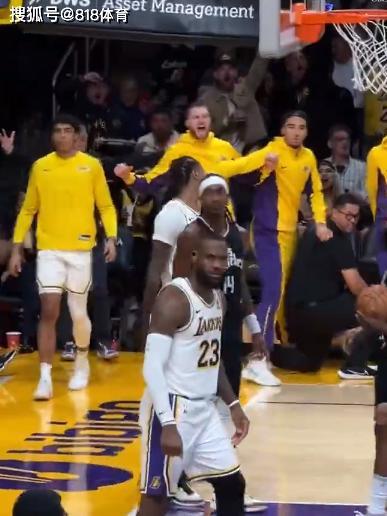 哈登乔治吃瓜视频,揭秘篮球场上的“瓜界风云”