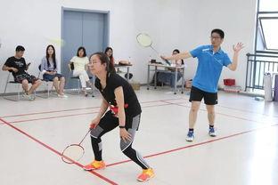 打羽毛球吃瓜视频,趣味视频带你领略运动魅力