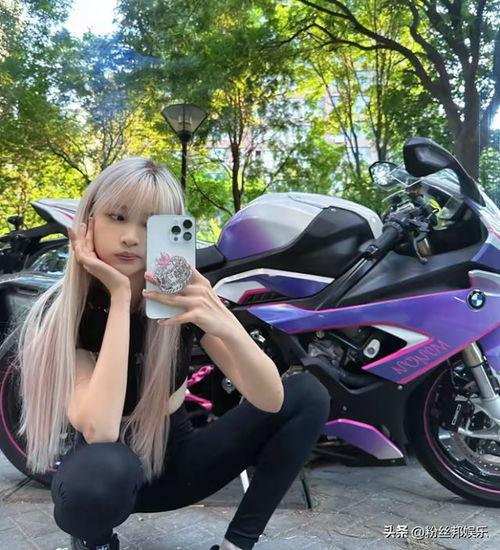机车女骑吃瓜视频,一场别开生面的网络狂欢