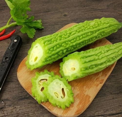 校园六人吃瓜视频大全,视频大全背后的趣味故事