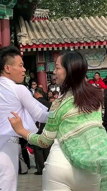 吃瓜群众广场舞视频大全,吃瓜群众眼中的舞蹈盛宴