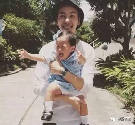 抱孩子视频吃瓜,抱娃吃瓜，温馨日常一幕引网友热议