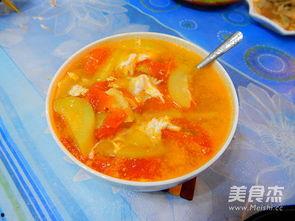 小瓜能做些什么汤吃呢视频,教你轻松制作各式汤品