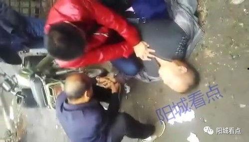 临沂红衣哥吃瓜的视频,揭秘网络红人的日常生活