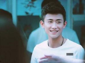 张一山吃瓜新剧视频全集,揭秘剧情高潮与角色命运