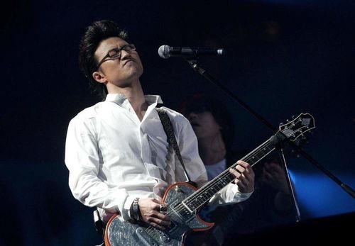 汪峰吃瓜爆料事件真相视频,真相视频曝光背后的真相