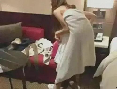 吃大瓜的女素人视频