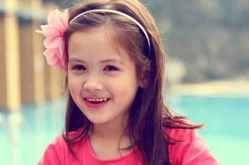 吃瓜女孩纯真视频,揭秘吃瓜女孩的甜蜜日常