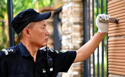 吃瓜保安大爷视频下载,揭秘吃瓜保安大爷视频下载背后的故事