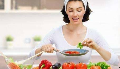 春节长辈吃瓜视频,欢乐时光里的温馨瞬间