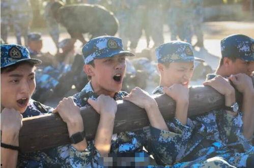 今日吃瓜 军训视频播放,吃瓜群众围观青春热血瞬间