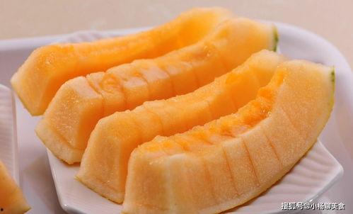 女子吃哈密瓜视频大全,女子品尝哈密瓜视频大盘点