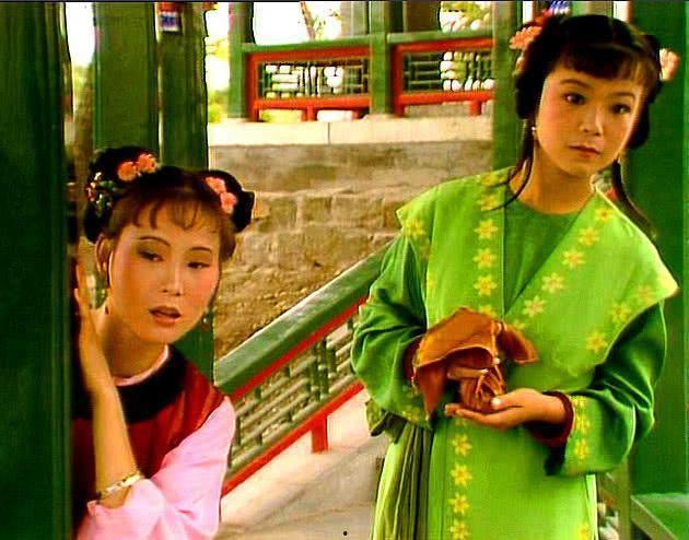 吃瓜蒙主谈红楼视频,揭秘视频背后的精彩故事