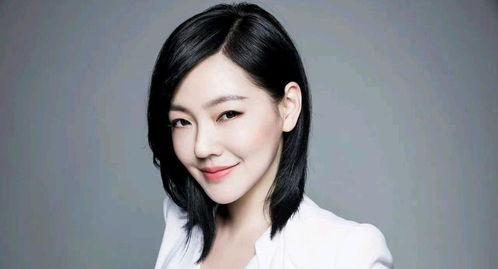 美女吃瓜发现可怜虫视频,视频引发网友热议